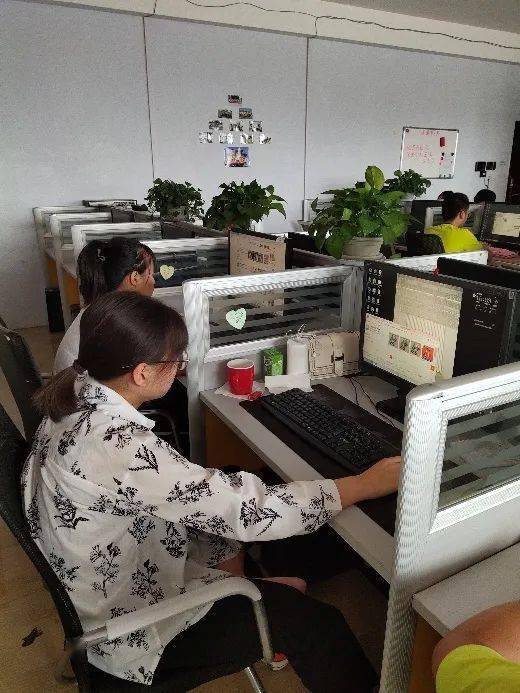 計算機應用技術(shù) 以技術(shù)服務驅(qū)動，引領(lǐng)科技改變未來